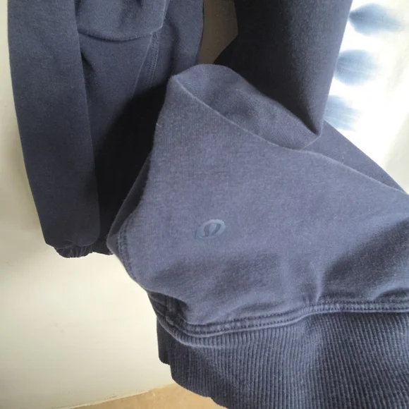 Lululemon Atletica Tie-Dye Hoodie in Blue and White Size SMALL WITH Stains - Picture 8 of 12